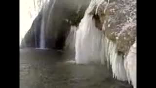 آبشار سمیرم در زمستان