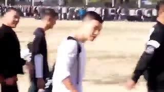 و حالا دونگهه هم به سربازی رفت....