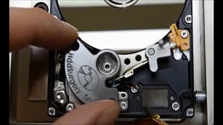 تعویض هد مرکز نوین برای هارد هیتاچی - ریکاوری نوین هارد