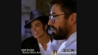 مایکل در پشت صحنه ی رقص موزیک ویدیوی black or white