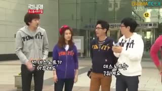 برنامه ی running man با حضور گروه کارا (han seung yeon و park gyuri ) و کریستال از گروه fx و سوزی از گروه miss a و hyuna