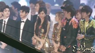 Snsd Taeyeon and Exo Suho Eye Contact