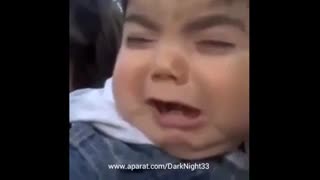 ترسیدن بچه با شروع موسیقی خخخخخخخ