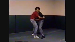 دفاع شخصی جیوجیتسو ـ روریون گراسی 01 - آلبوم های آموزشی هنرهای رزمی و دفاع شخصی کوثرپرداز