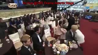 لی مین هو با پارک شین هه  تو جشنواره  وارثان  دست تو دست هم محشره میگه من و کیم تان مثل  romeo -juliet