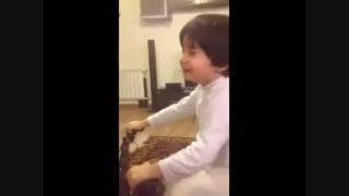 این بچه زن میخواد!!!