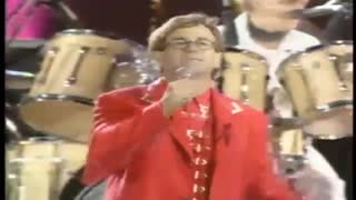 Show must go on(برای خاله بیتا)