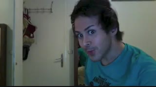 معلوم نیست پسره یا دختر!