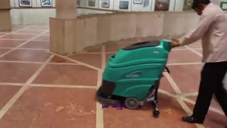 اسکرابر سرنشین دار - کفشوی با راننده - زمین شوی