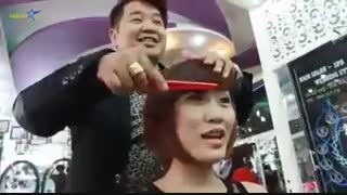 آرایشگر حرفه ای