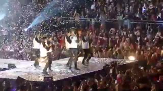 میکس کنسرت های لی مین هووووو جونم