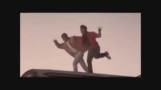 آهنگ بسیار زیبای Do mastane از فیلم زیبایAndaz apna apna(کار هرکس به شیوه ی خود).امیرخان