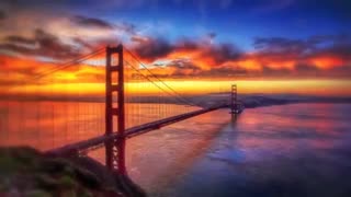 متن و موزیک ویدئو هتل کالیفرنیا همراه با زیرنویس انگلیسی و فارسی