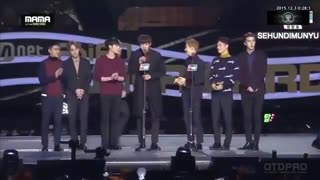 EXO جایزه بهترین آلبوم سال و بهترین گروه پسر-بقیه ویدیوها تو اپاراتم