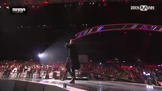 اجرای  Lightsaber  و Drop That  از Exo  در MAMA 2015   HD