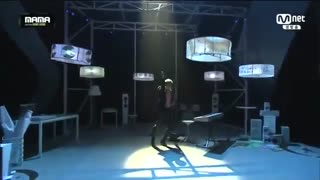 SHINee (  샤이니) 'Intro+SAVIOR'mama 2015