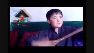 دمبوره پسر 8 ساله هزارگی-telegram.me/aragrop