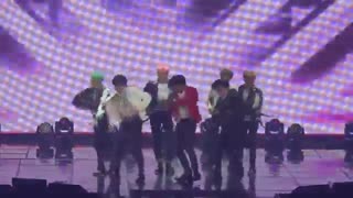 BTS - dance run mirrored