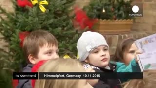 حضور زود هنگام پاپانوئل در شهر قبل از آغاز کریسمس