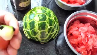 هندوانه شب یلدا ، لاک پشت