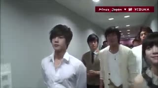 گروه سرود پسران برتر از گل (لی مین هو - کیم هیون جونگ - کیم بوم - کیم جون )