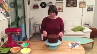 کیک سورپرایز اسمارتیز