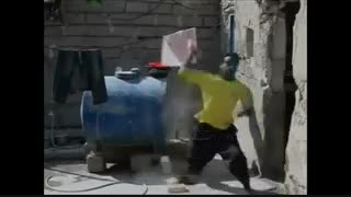 دعوا بین دونفر شدیدا خنده دار