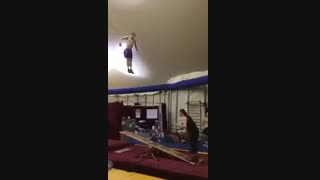 کلیپی جالب از مفهوم قانون سوم نیوتون