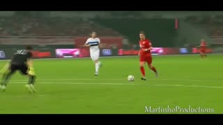 حرکات نمایشی و گل های ماریوگوتزه در سال جدید