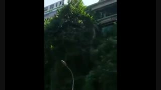 عبور حیرت انگیز قطار از درون اپارتمان