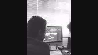 اجرای زنده آهنگ امو باند بنام هرجا که باشی