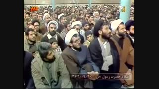 سخنرانی تاریخی امام خمینی درباره جنگ. امام خمینی می گوید: اسلام می گوید بجنگید تا شکست همه دنیا.