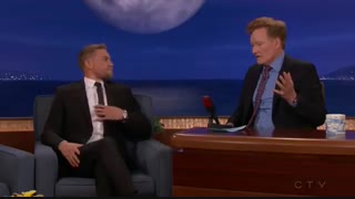 حضور Charlie Hunnam و Kristen Schaal  در برنامه Conan O'Brien Show