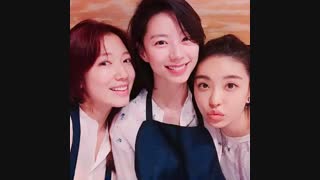 آپدیت اینستاگرام Park Shin Hye با خواهرشه یا دوستشه نمیدونم