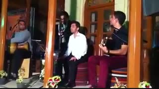 این آهنگ تقدیم به .....شادباشید
