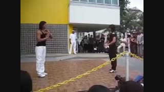 نمایشی جالب از تونی جا بین مردم (کلیپ رحمان)