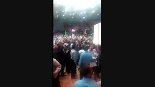 پلاکارت جالب مردم زاهدان... داری میری اون درم ببند...خخخخخ