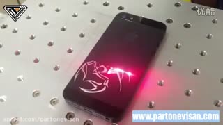 حکاکی فایبر بر روی آیفون